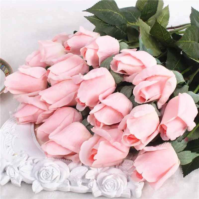 11pcs Artificial Realistic Rose Bouquet