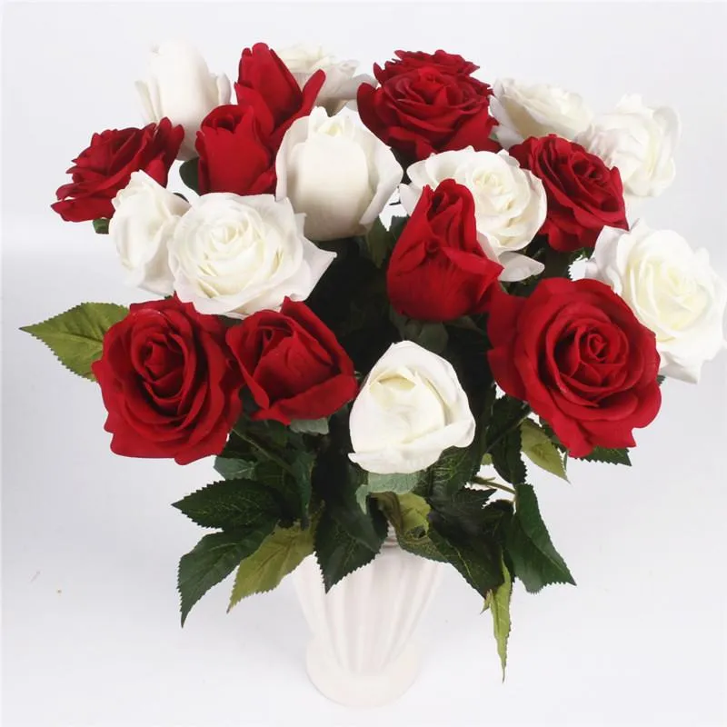 11pcs Artificial Realistic Rose Bouquet