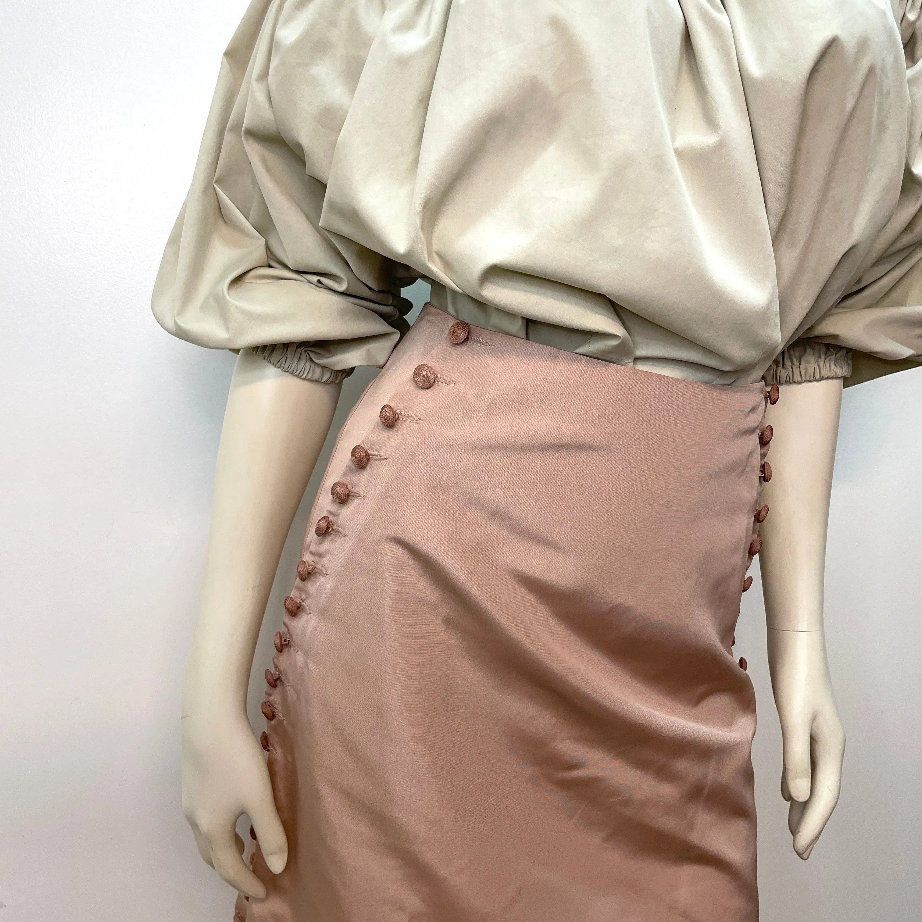 Alexander McQueen Vintage Designer Blush Pink Silk Skirt Made in Italy Size 29"