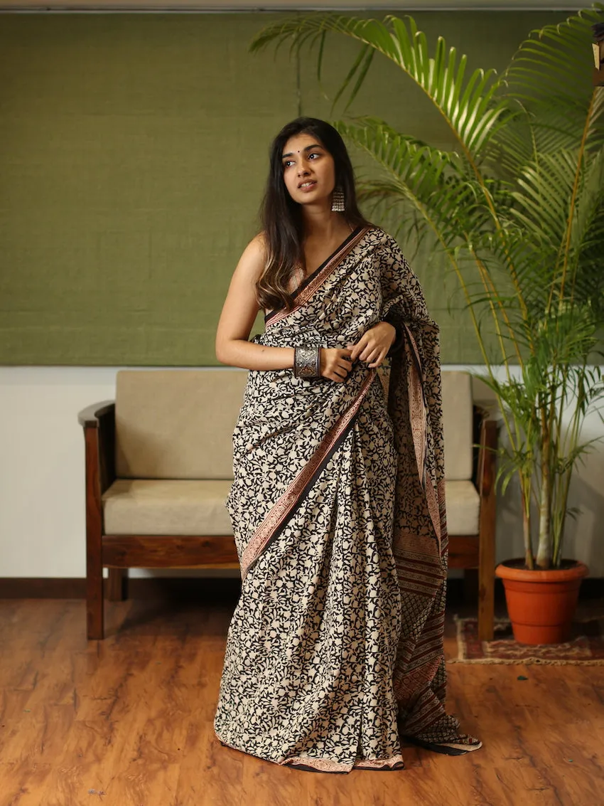 Almond White & Black Coloured Bagru Cotton Handblock Printed Saree