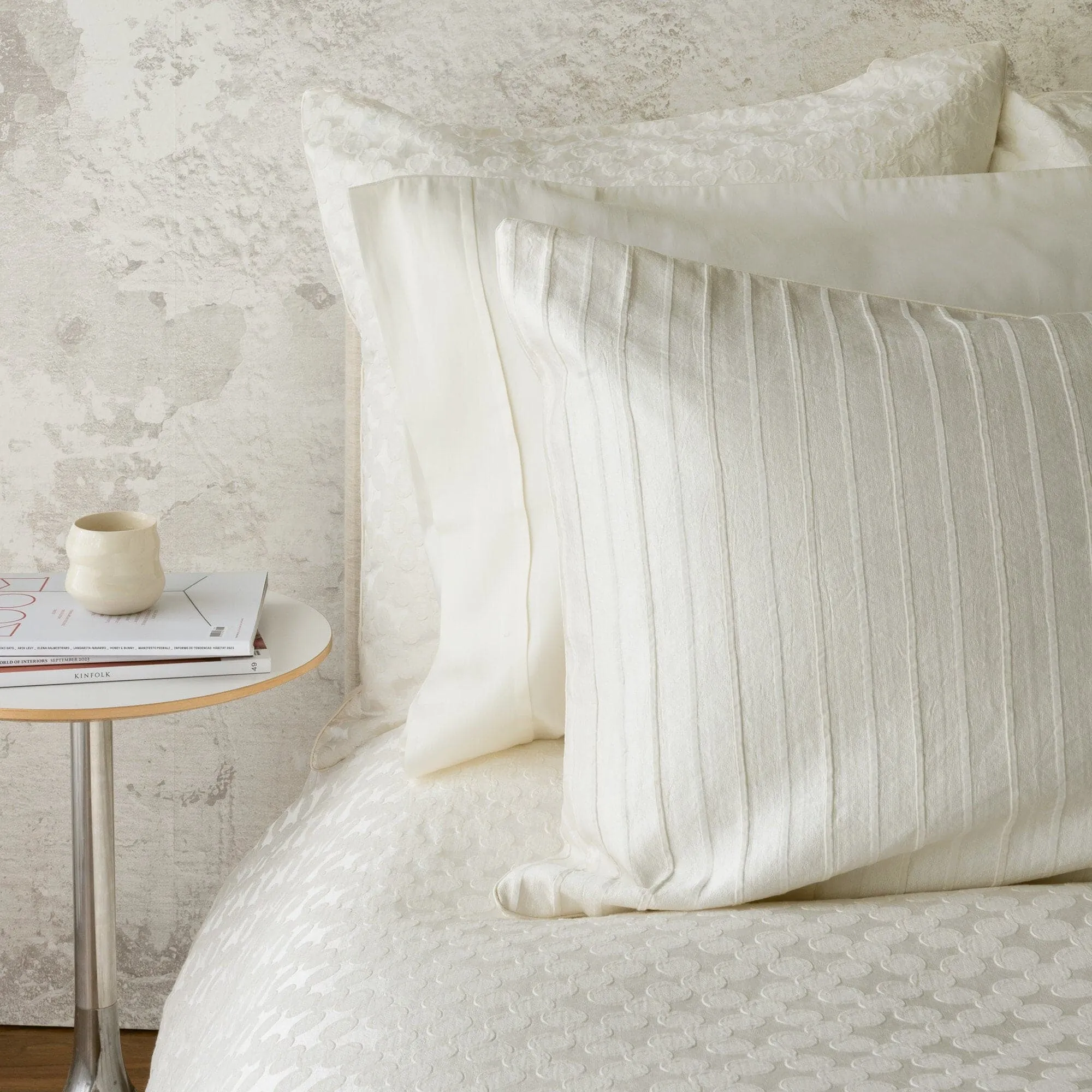 Anello Alabaster Duvet Covers