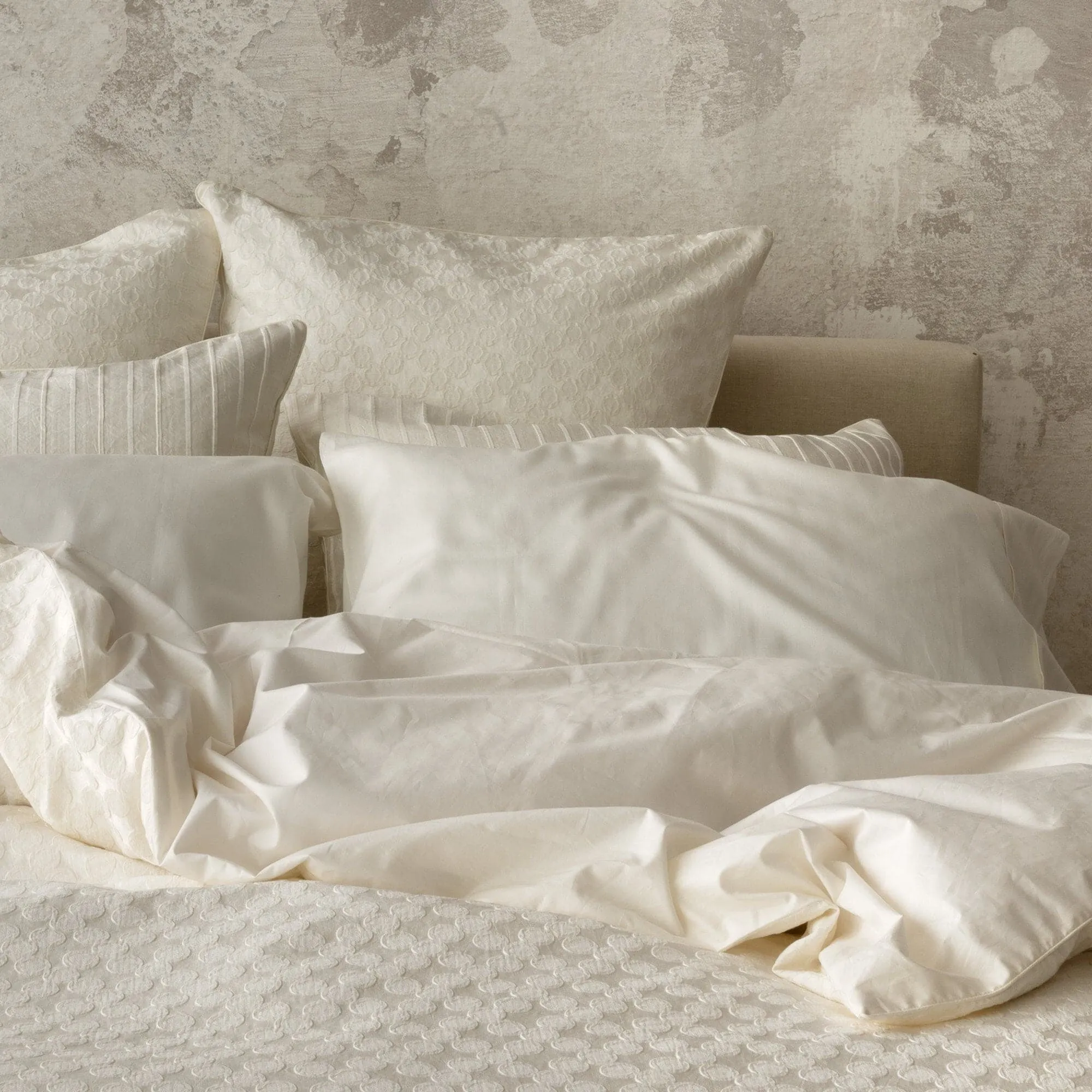 Anello Alabaster Duvet Covers