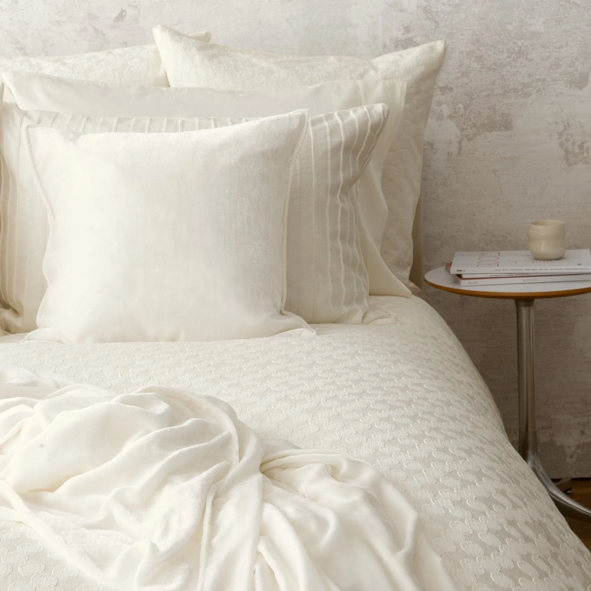 Anello Alabaster Duvet Covers