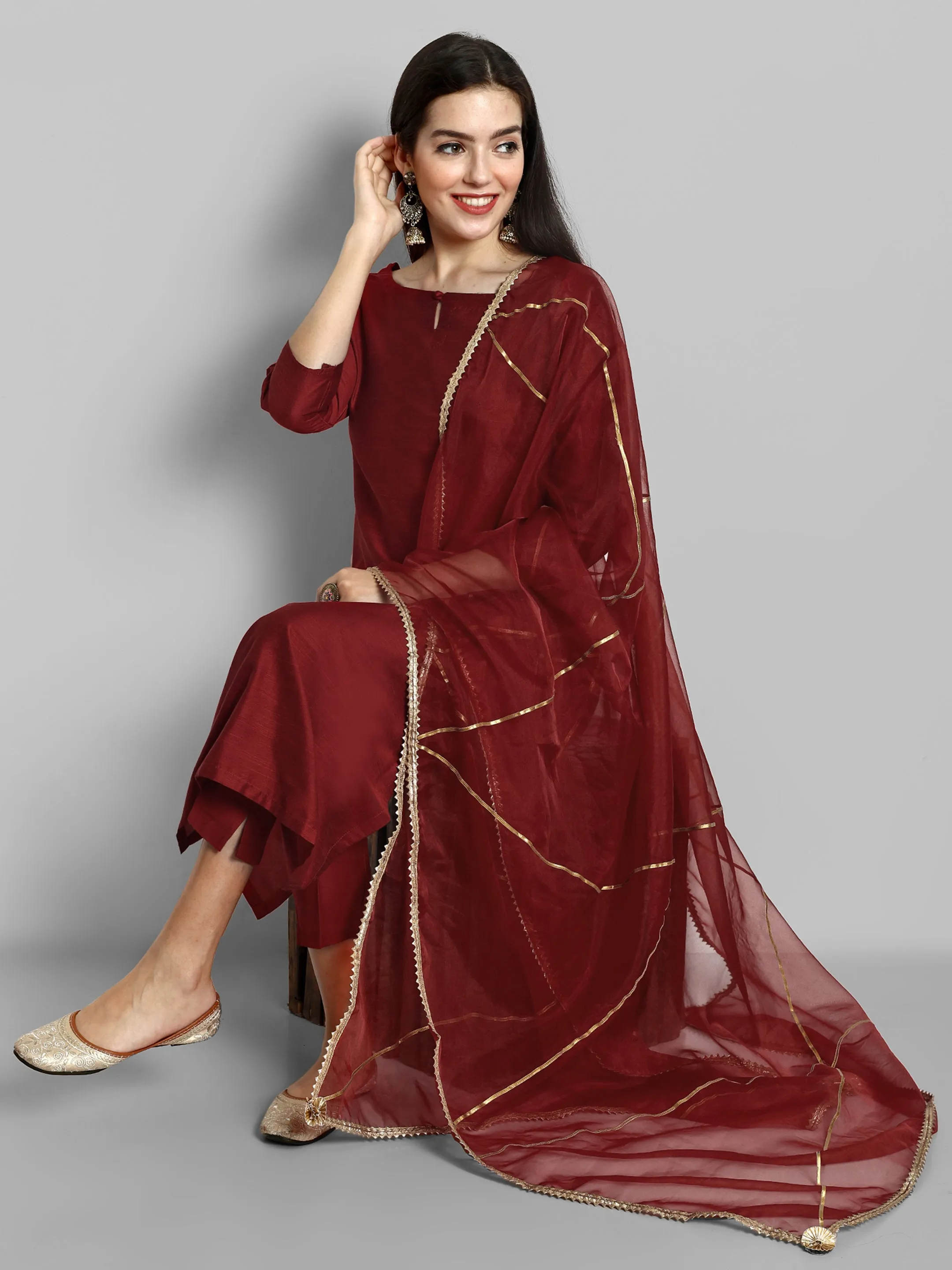 Key Hole Maroon Boat Neck kurta with elasticated Pant and Organza Dupatta - Set of 3