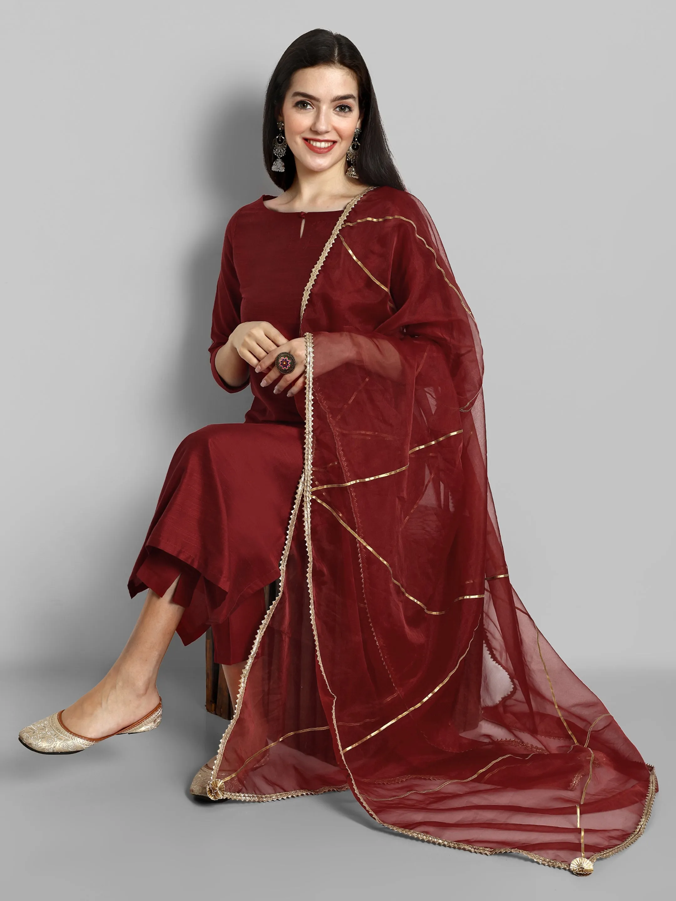 Key Hole Maroon Boat Neck kurta with elasticated Pant and Organza Dupatta - Set of 3