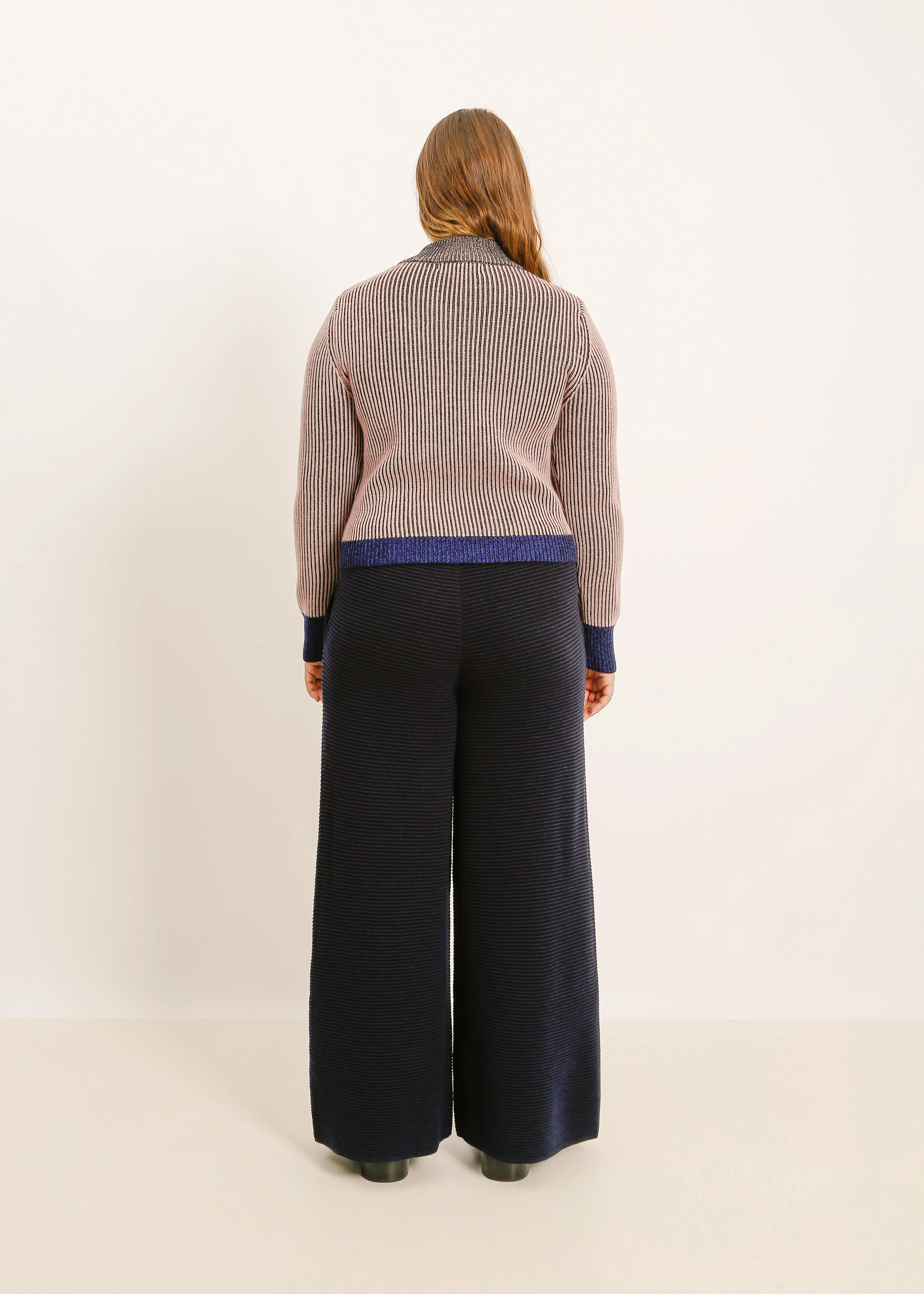 W24 | SERENA KNIT PANT / BLACK-NAVY